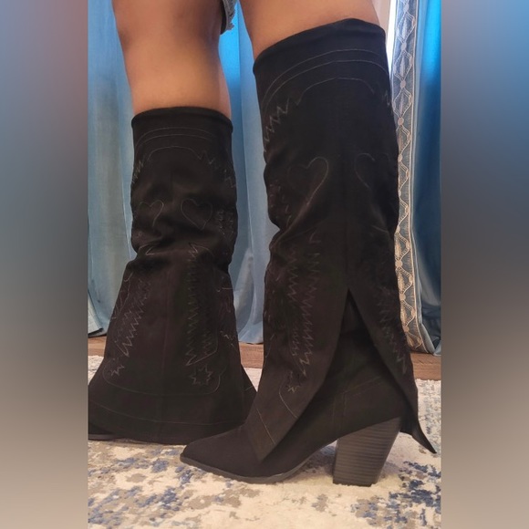 Embroidered Suede Fold Over Pointed Toe Heeled Cowboy Boots - Picture 4 of 7